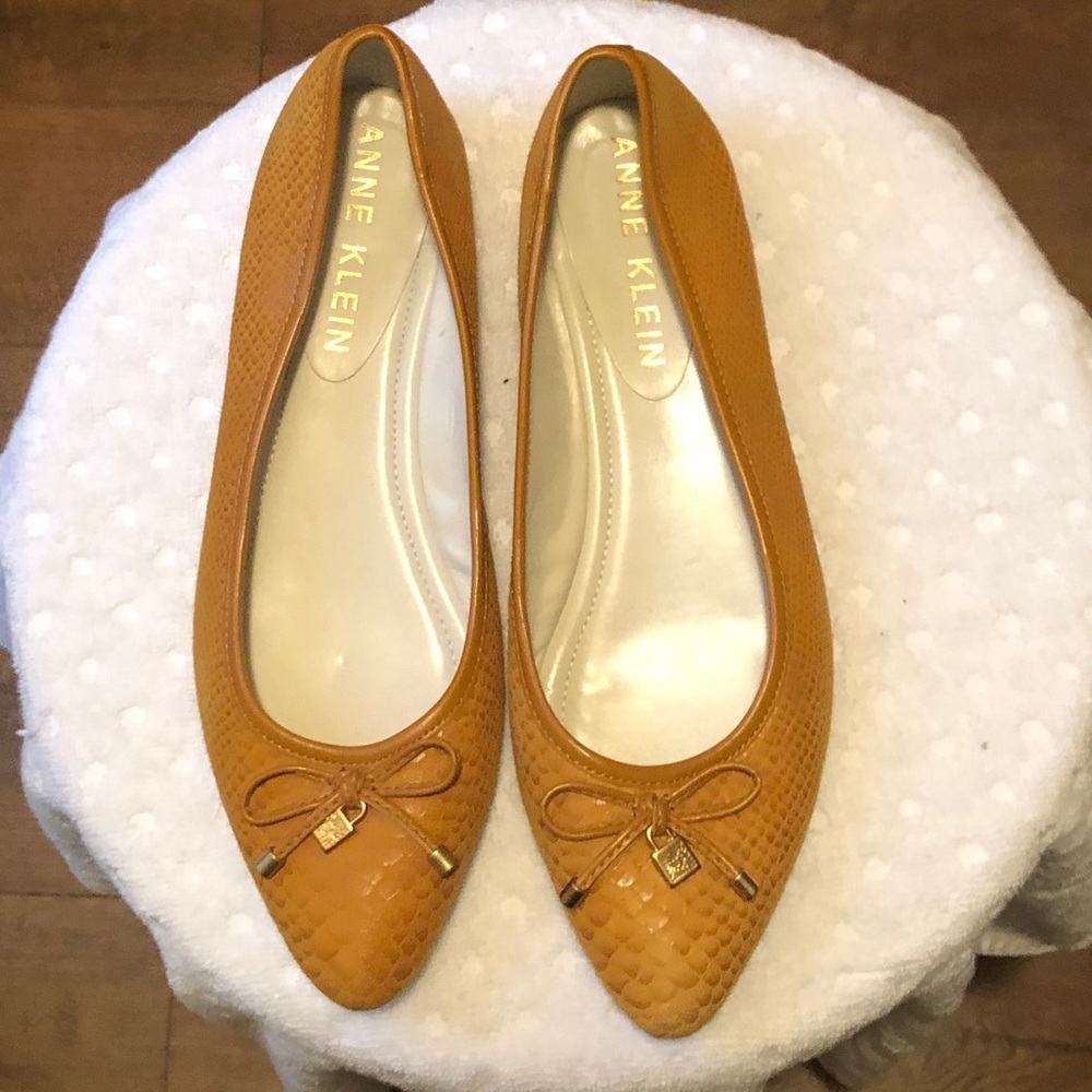 Anne Klein python print ballet flats 8-1/2